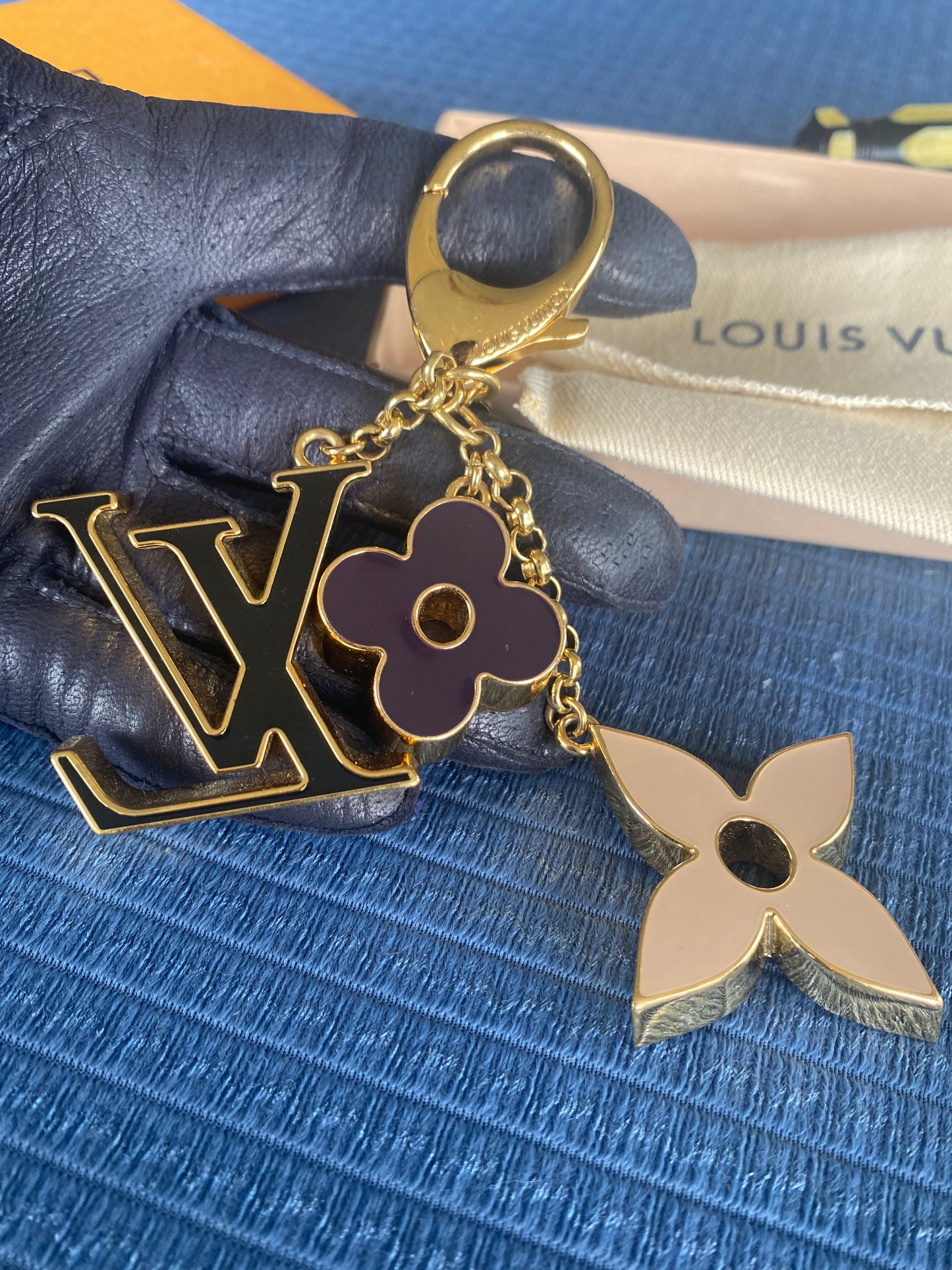 Louis Vuitton Gold Tone Fleur De Monogram Charm Bag Charm & Key